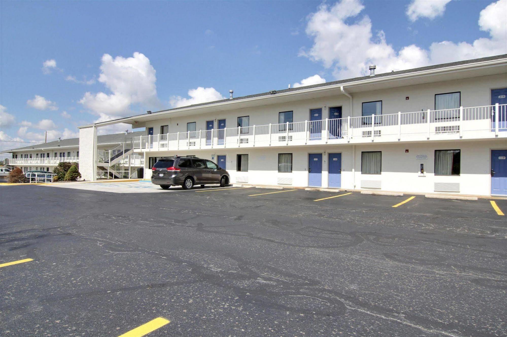 Motel 6-Middleburg Heights, Oh - Cleveland Dış mekan fotoğraf